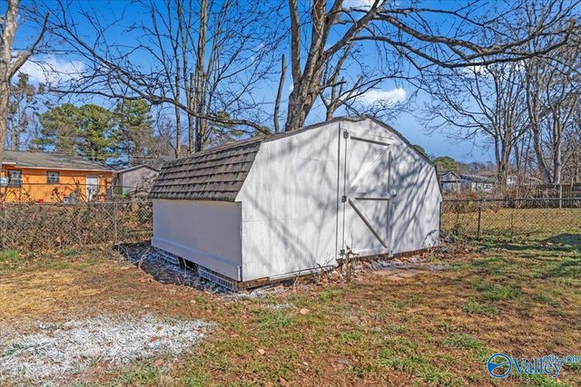 618 Greenfield Drive NW, Huntsville, AL 35811