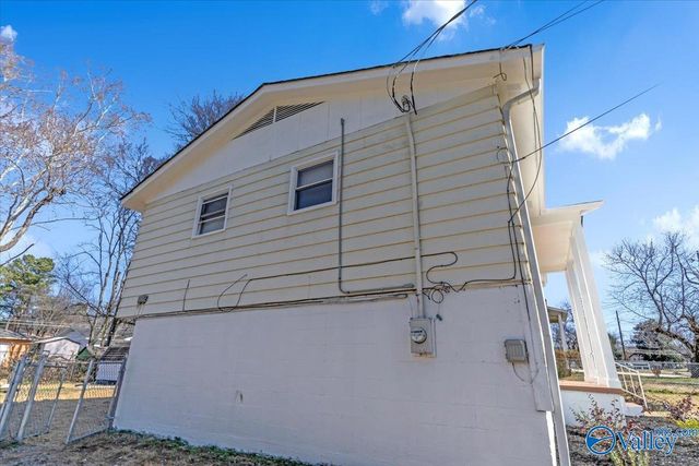 618 Greenfield Drive NW, Huntsville, AL 35811