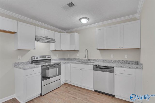 618 Greenfield Drive NW, Huntsville, AL 35811