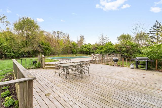 22057 CR 10 Road, Elkhart, IN 46514