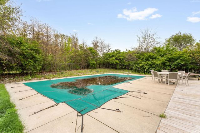 22057 CR 10 Road, Elkhart, IN 46514