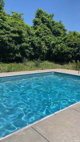 22057 CR 10 Road, Elkhart, IN 46514