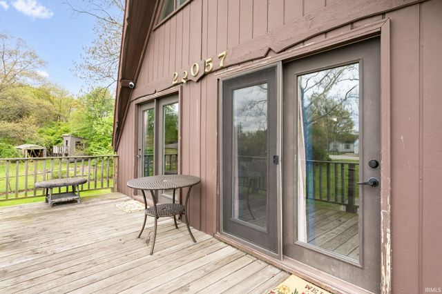 22057 CR 10 Road, Elkhart, IN 46514