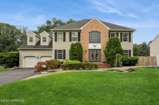 486 Meadowood Road, Jackson, NJ 08527