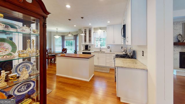 2884 Overwood Lane, Snellville, GA 30078