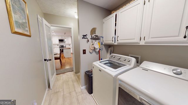 2884 Overwood Lane, Snellville, GA 30078