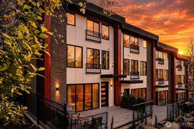278 118th Avenue SE, Bellevue, WA 98005