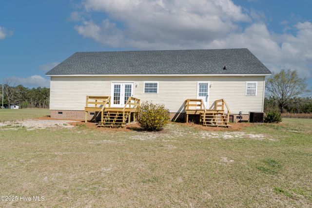 12361 Nc 210, Ivanhoe, NC 28447