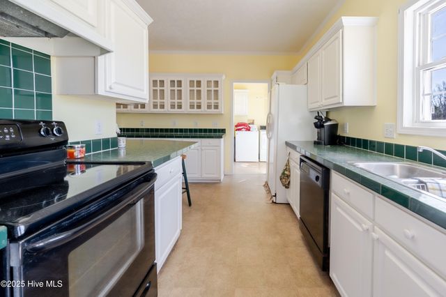 12361 Nc 210, Ivanhoe, NC 28447