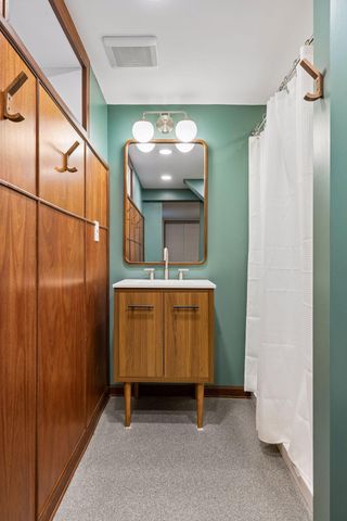 2705 Lynn Avenue, Saint Louis Park, MN 55416