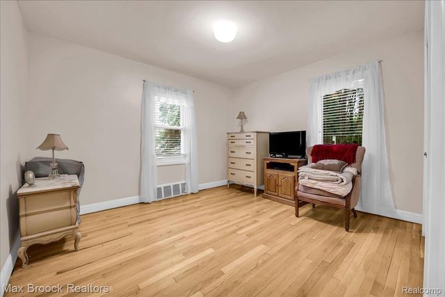 2175 Langham Drive, West Bloomfield Charter Township, MI 48323
