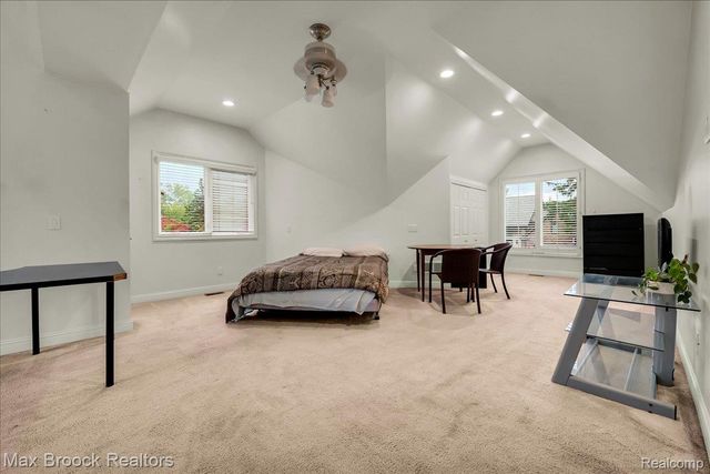 2175 Langham Drive, West Bloomfield Charter Township, MI 48323
