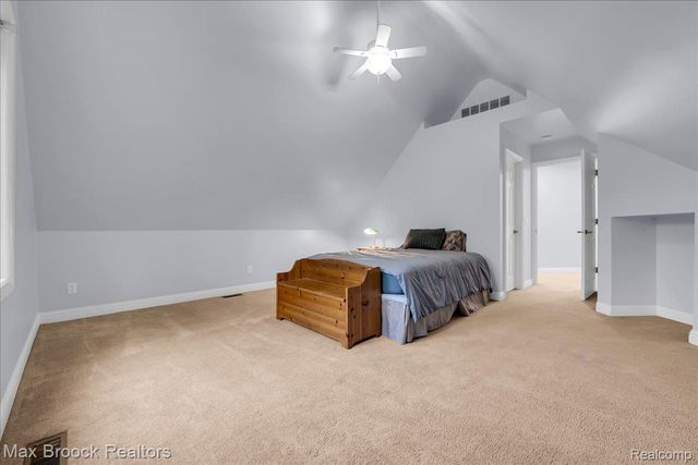 2175 Langham Drive, West Bloomfield Charter Township, MI 48323