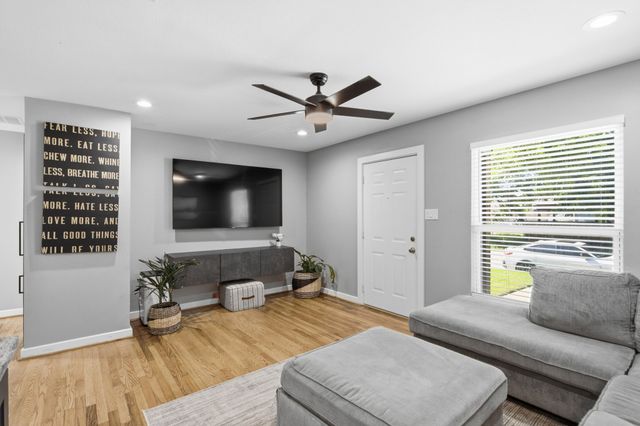 108 W White Avenue, Mckinney, TX 75069