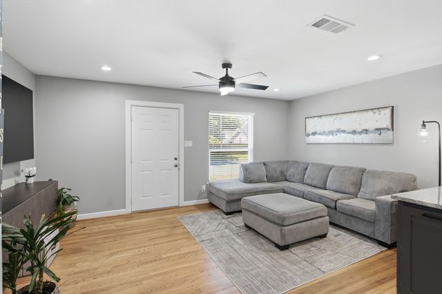 108 W White Avenue, Mckinney, TX 75069