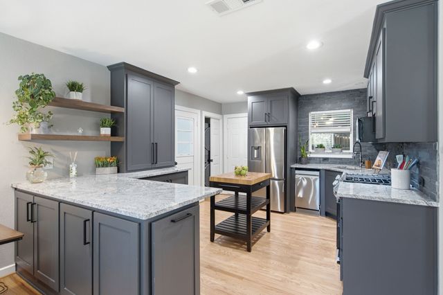 108 W White Avenue, Mckinney, TX 75069