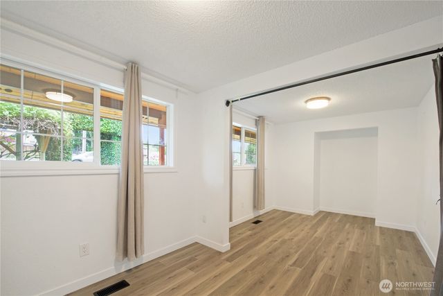 2725 124th Avenue Ct E, Edgewood, WA 98372