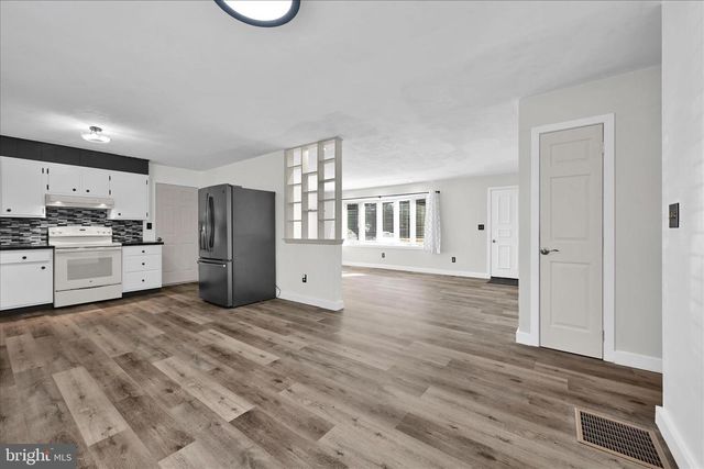 533 HILLTOP RD, Myerstown, PA 17067