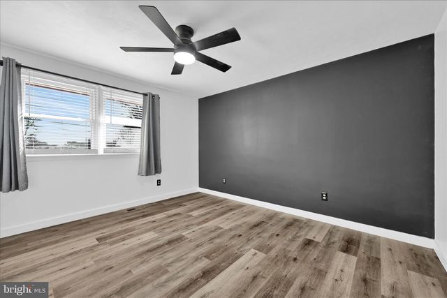 533 HILLTOP RD, Myerstown, PA 17067