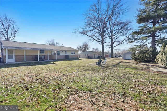 533 HILLTOP RD, Myerstown, PA 17067