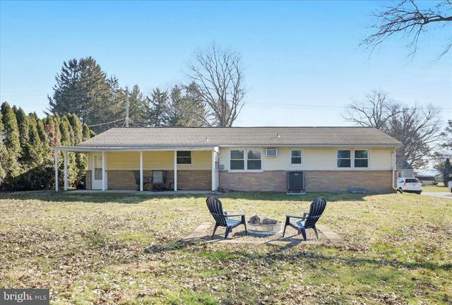533 HILLTOP RD, Myerstown, PA 17067