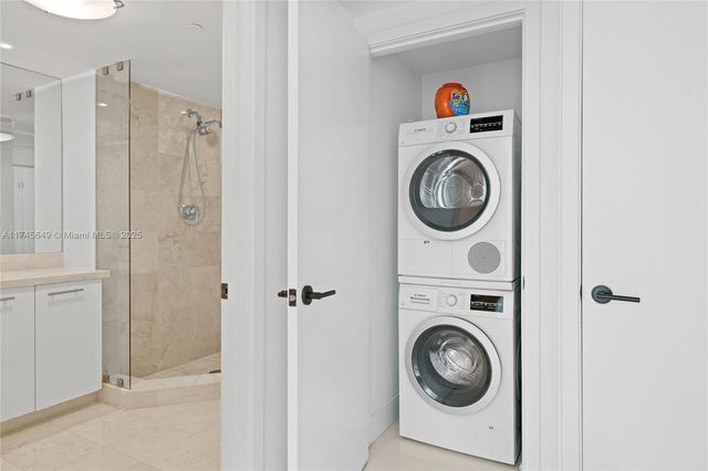 6801 Collins Ave 1206, Miami Beach, FL 33141