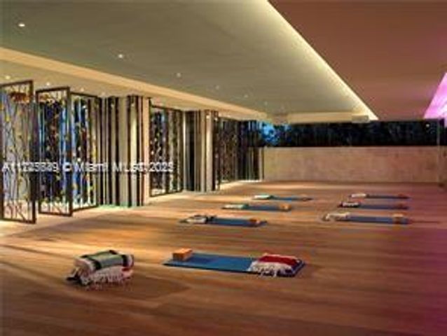 6801 Collins Ave 1206, Miami Beach, FL 33141