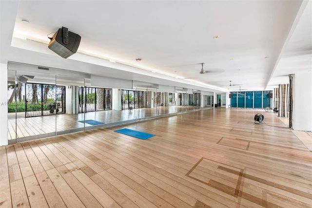 6801 Collins Ave 1206, Miami Beach, FL 33141