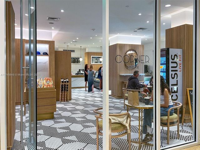 6801 Collins Ave 1206, Miami Beach, FL 33141