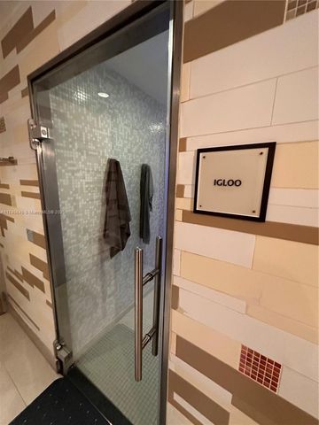 6801 Collins Ave 1206, Miami Beach, FL 33141