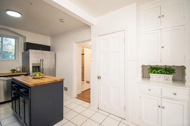 1354 Avon Drive, Cincinnati, OH 45229