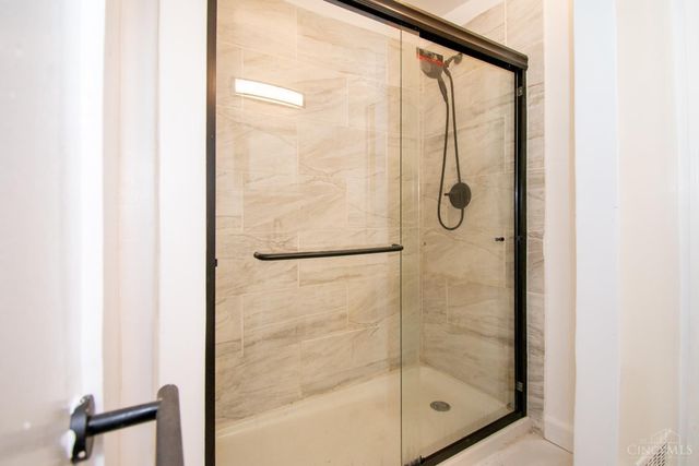 1354 Avon Drive, Cincinnati, OH 45229