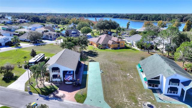 1044 CARAVAN LOOP, Polk City, FL 33868