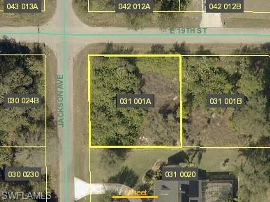 2900 E 19th ST, LEHIGH ACRES, FL 33972 — exterior