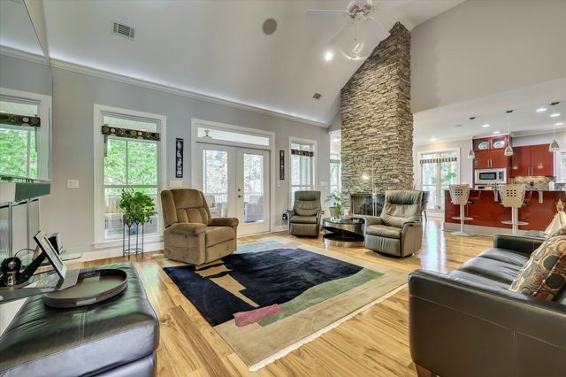 205 Pirates Cove, Mc Cormick, SC 29835