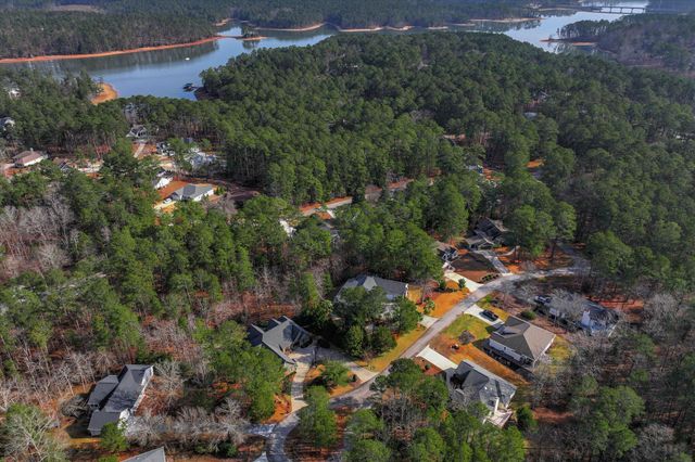 205 Pirates Cove, Mc Cormick, SC 29835