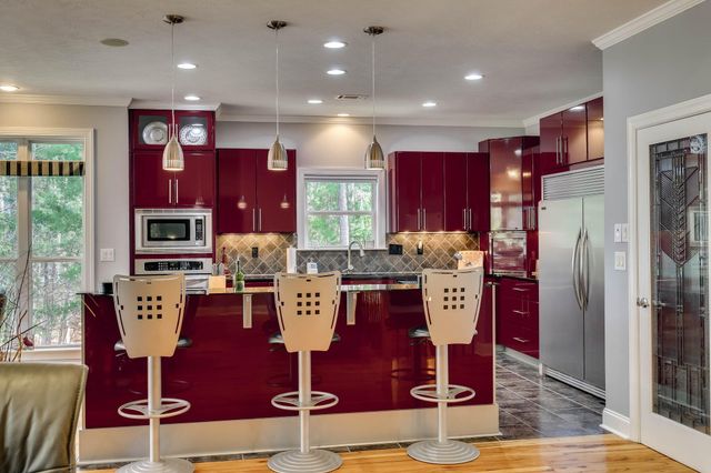 205 Pirates Cove, Mc Cormick, SC 29835