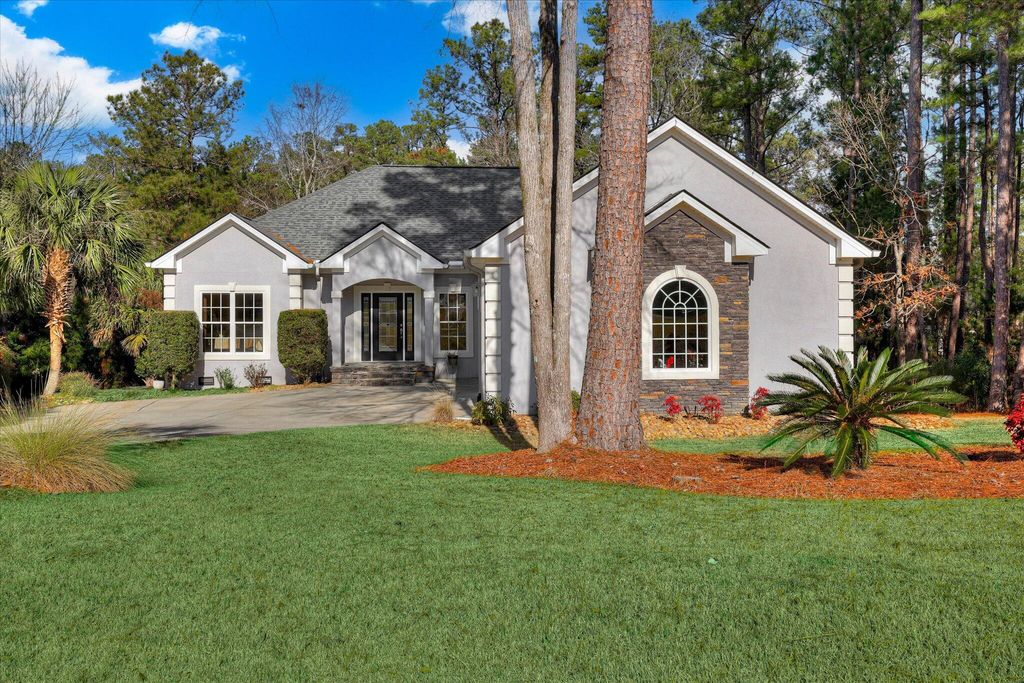 205 Pirates Cove, Mc Cormick, SC 29835