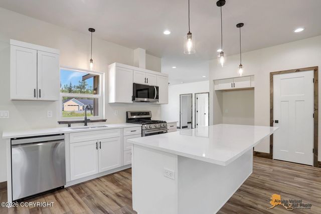 12455 E Soapstone Road, Palmer, AK 99645