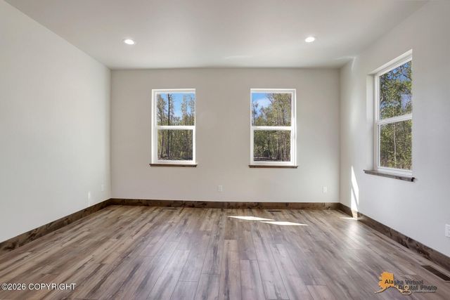 12455 E Soapstone Road, Palmer, AK 99645