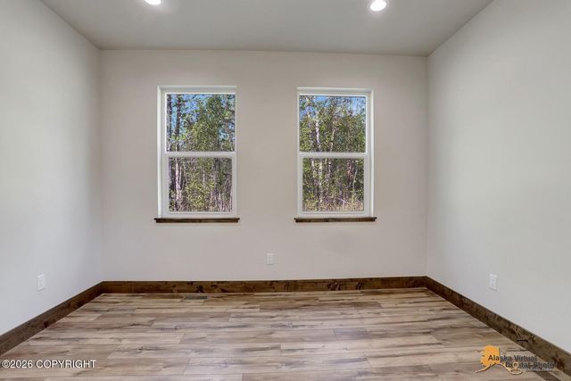 12455 E Soapstone Road, Palmer, AK 99645
