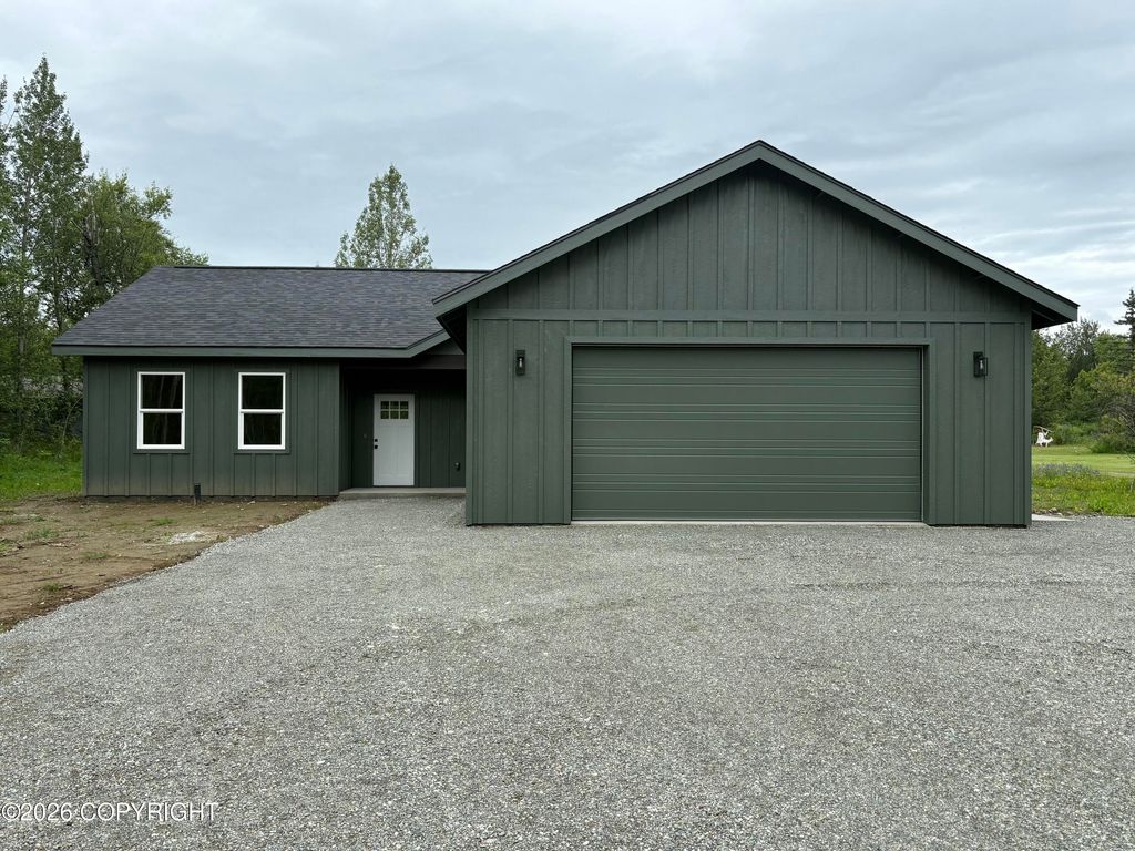 12455 E Soapstone Road, Palmer, AK 99645