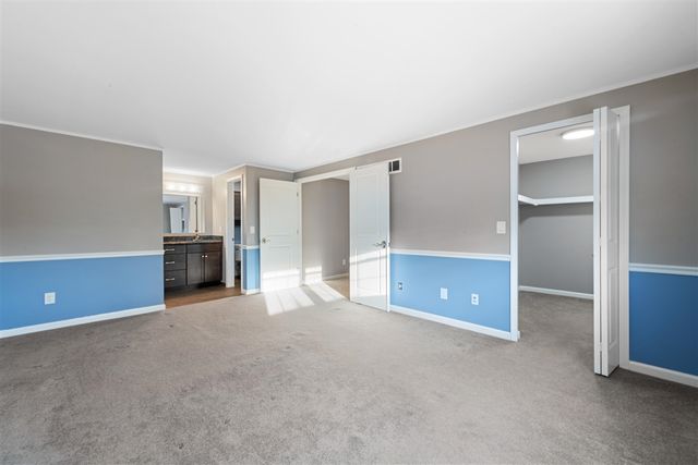 21053 E Glen Haven Circle, Northville, MI 48167