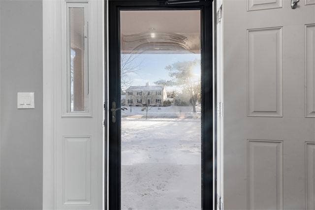 21053 E Glen Haven Circle, Northville, MI 48167