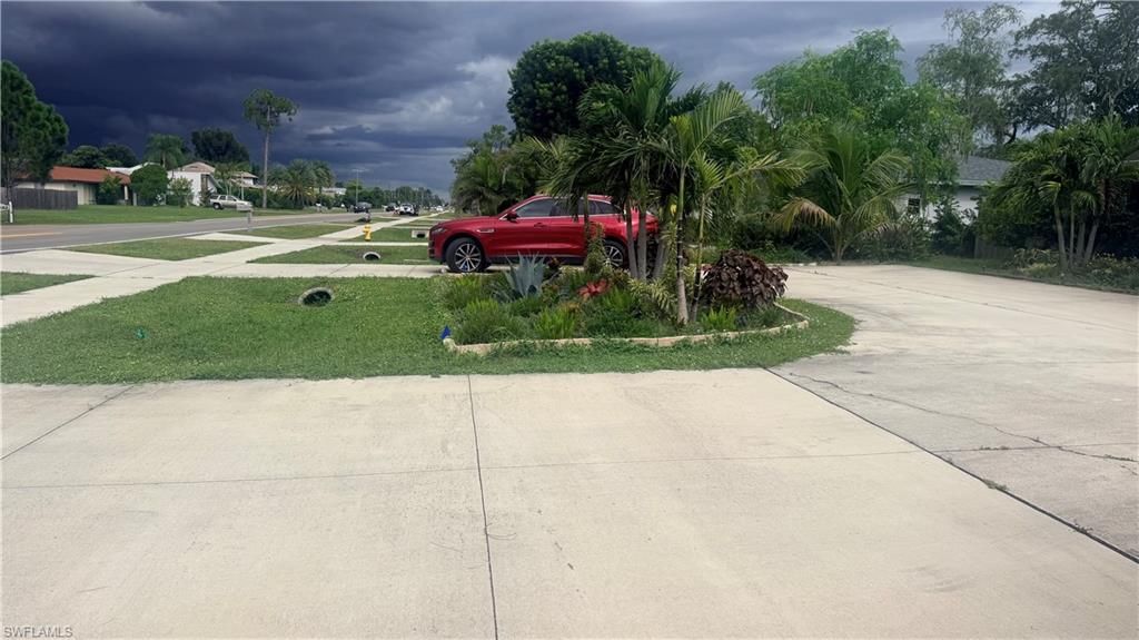 2230 Crystal DR, FORT MYERS, FL 33907 — photo 4