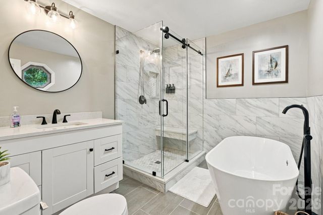 4954 Moonlite Bay Drive, Sherrills Ford, NC 28673