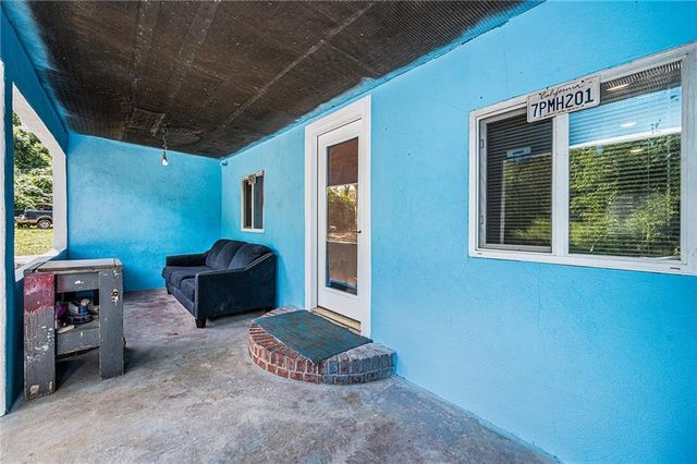 5140 Booth Avenue, Kansas City, MO 64129