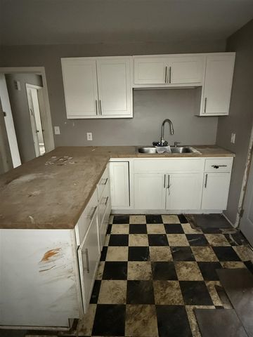 2913 Lemuel Street, Muskegon Heights, MI 49444