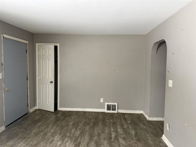 2913 Lemuel Street, Muskegon Heights, MI 49444