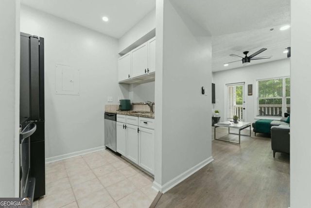 1250 Parkwood Circle SE 1214, Atlanta, GA 30339